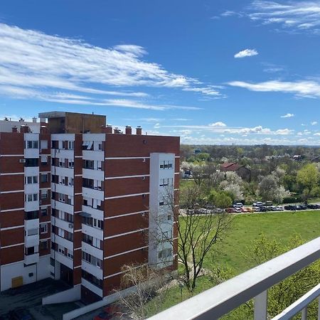 Stan Vrbani Apartment Zagreb Bagian luar foto